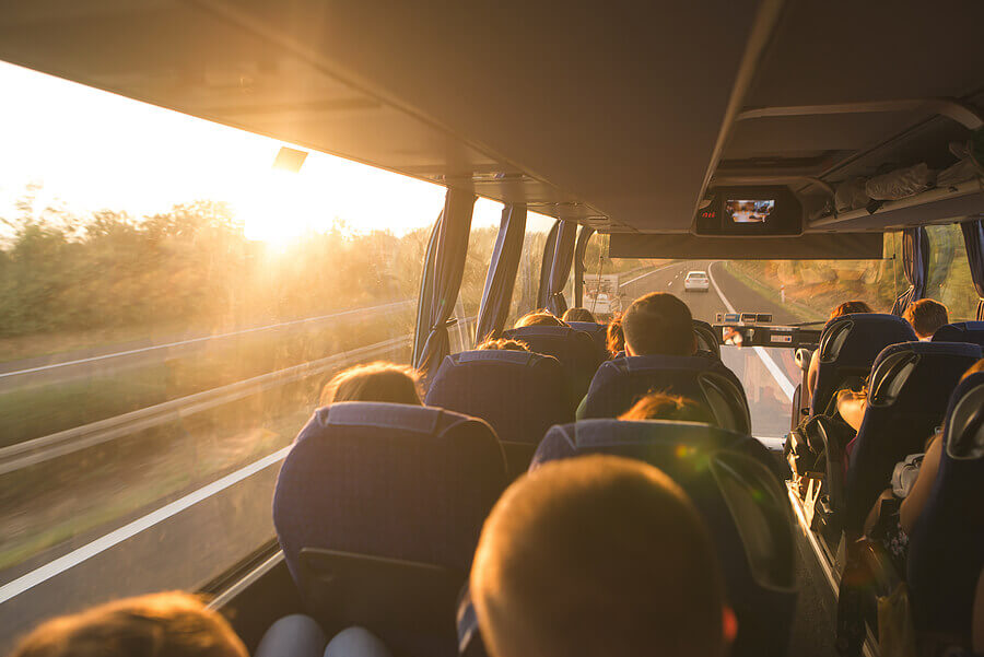 School Field Trip Bus Rentals in Farmington Hills